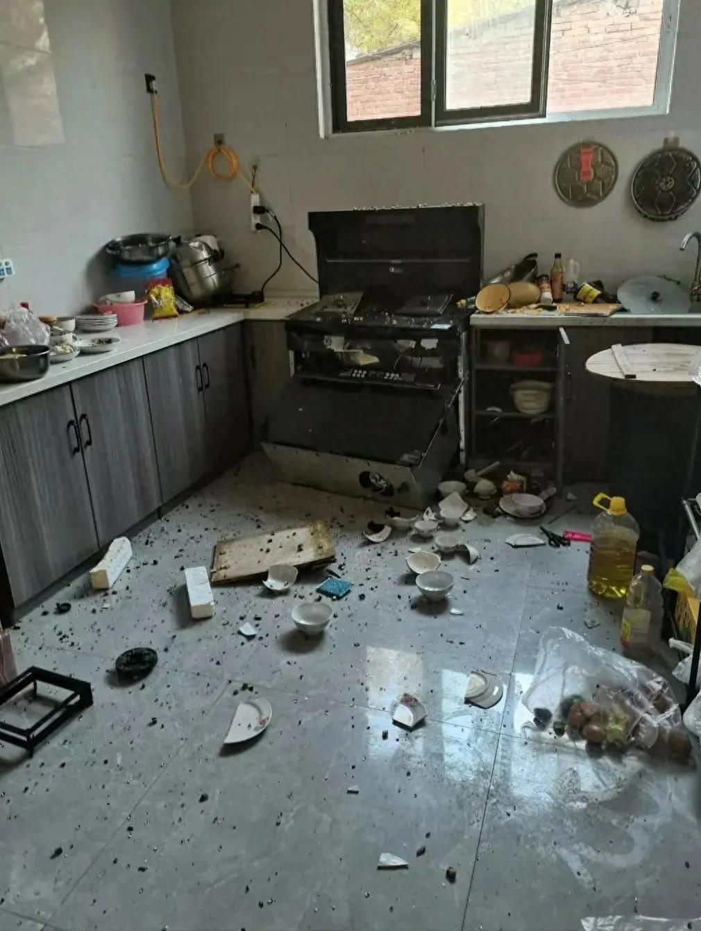 女人找两个鸭子伺候_不花钱交友网找富婆_