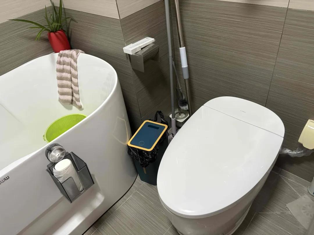 _不花钱交友网找富婆_女人找两个鸭子伺候