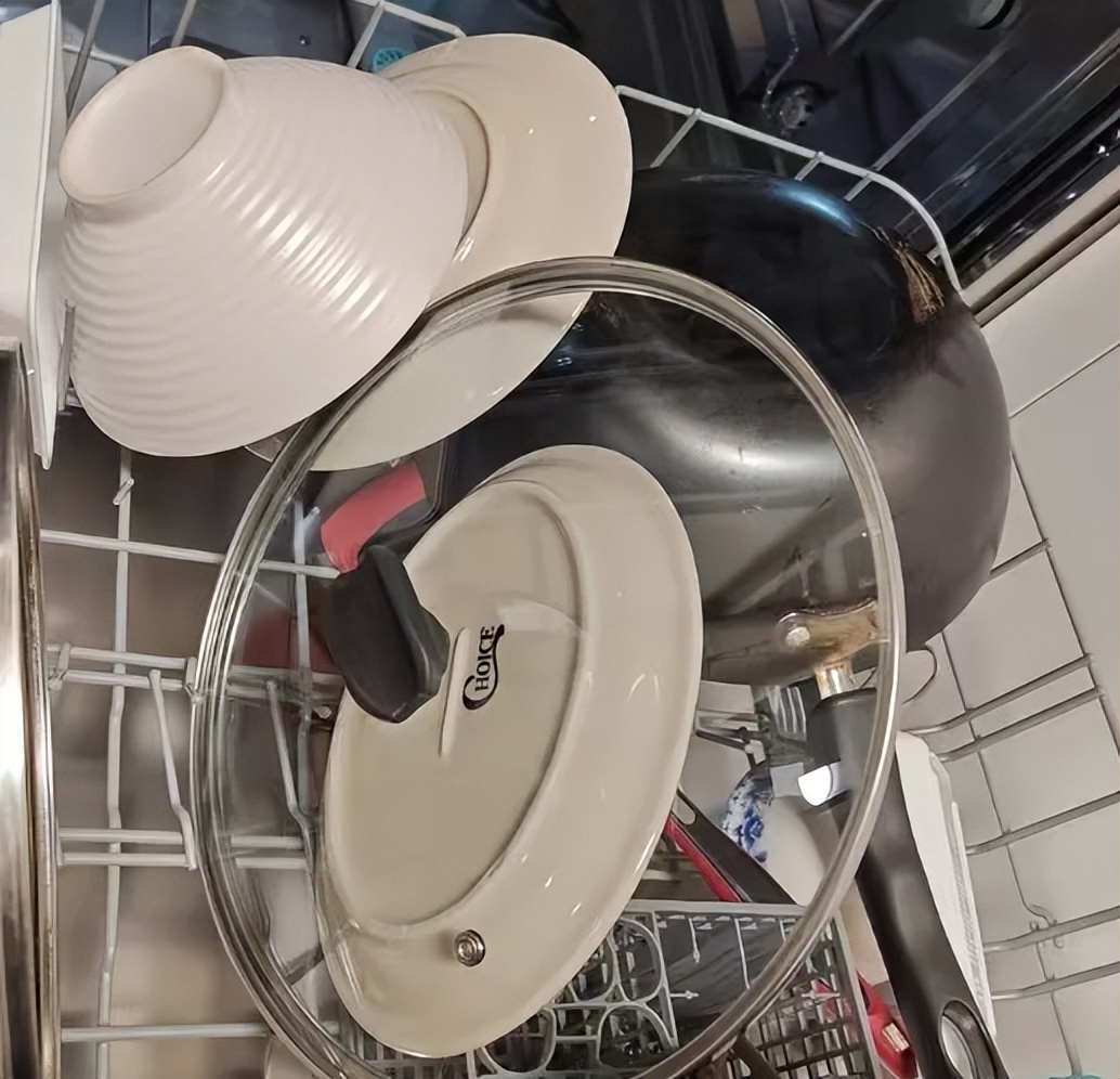 _建议各位:若不差钱,厨房添置这4样家电,能让幸福感加倍提升_家电加倍样厨房能添置感应灯吗