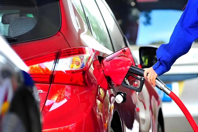 电车诱惑00后，理性中青年选油车，尝鲜代价要认清-有驾