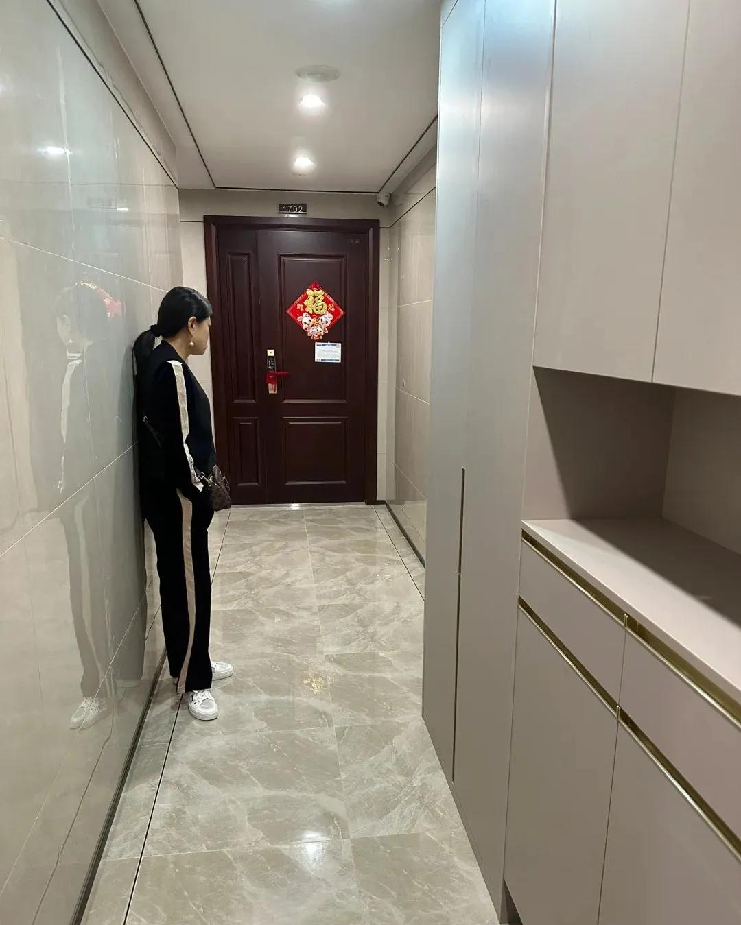 _邻居占用公共走廊面积如何起诉_邻居占用过道公共空间