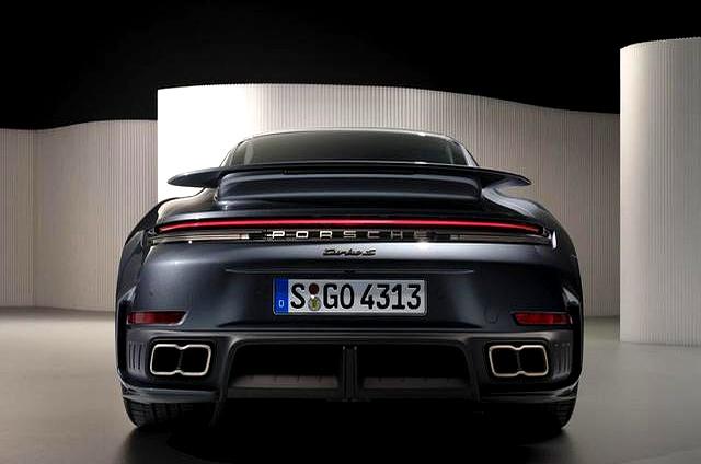 史上最强911！701马力混动版发布，保时捷再次颠覆性能极限！-有驾