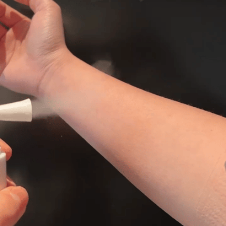 _开锁公司能打开保险柜没_看到东西想到事情的成语