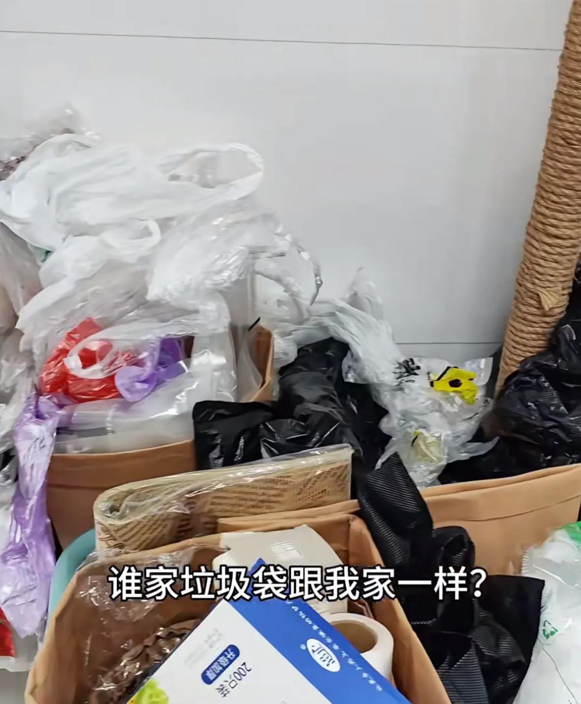 被网友的“收纳智慧”折服了!不花啥钱,厨房就能井井有条!__被网友的“收纳智慧”折服了!不花啥钱,厨房就能井井有条!