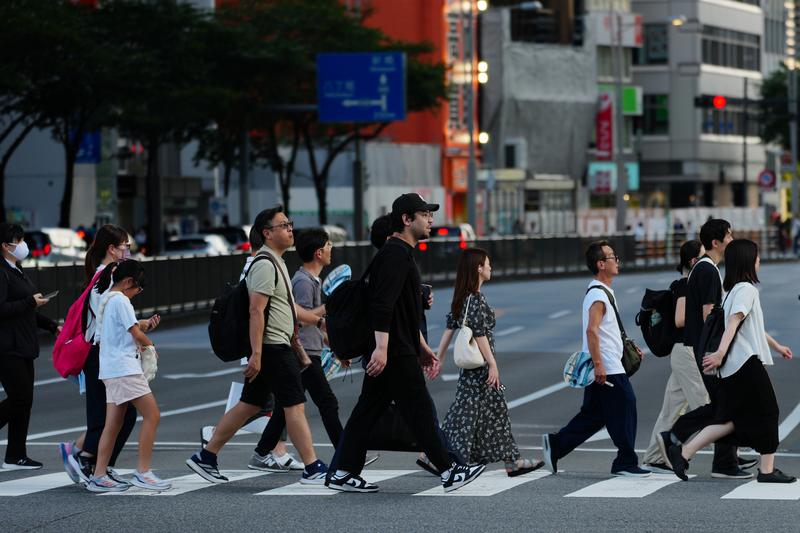 石破茂被同僚轮番“劝退”,日本政坛又将“六年换七相”?_石破茂被同僚轮番“劝退”,日本政坛又将“六年换七相”?_