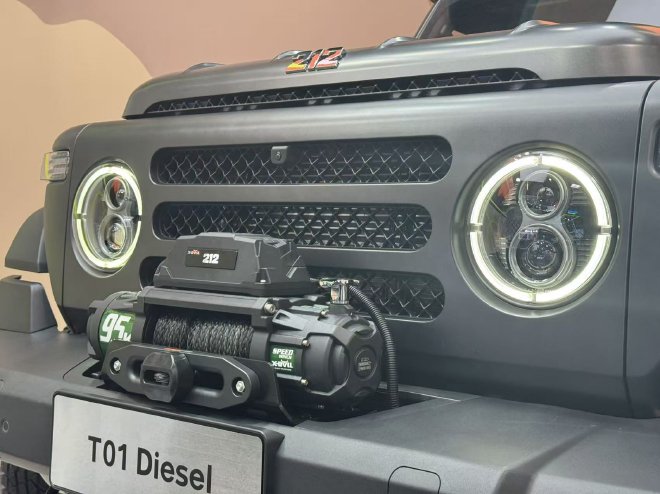 2025慕尼黑车展：212 T01柴油版亮相