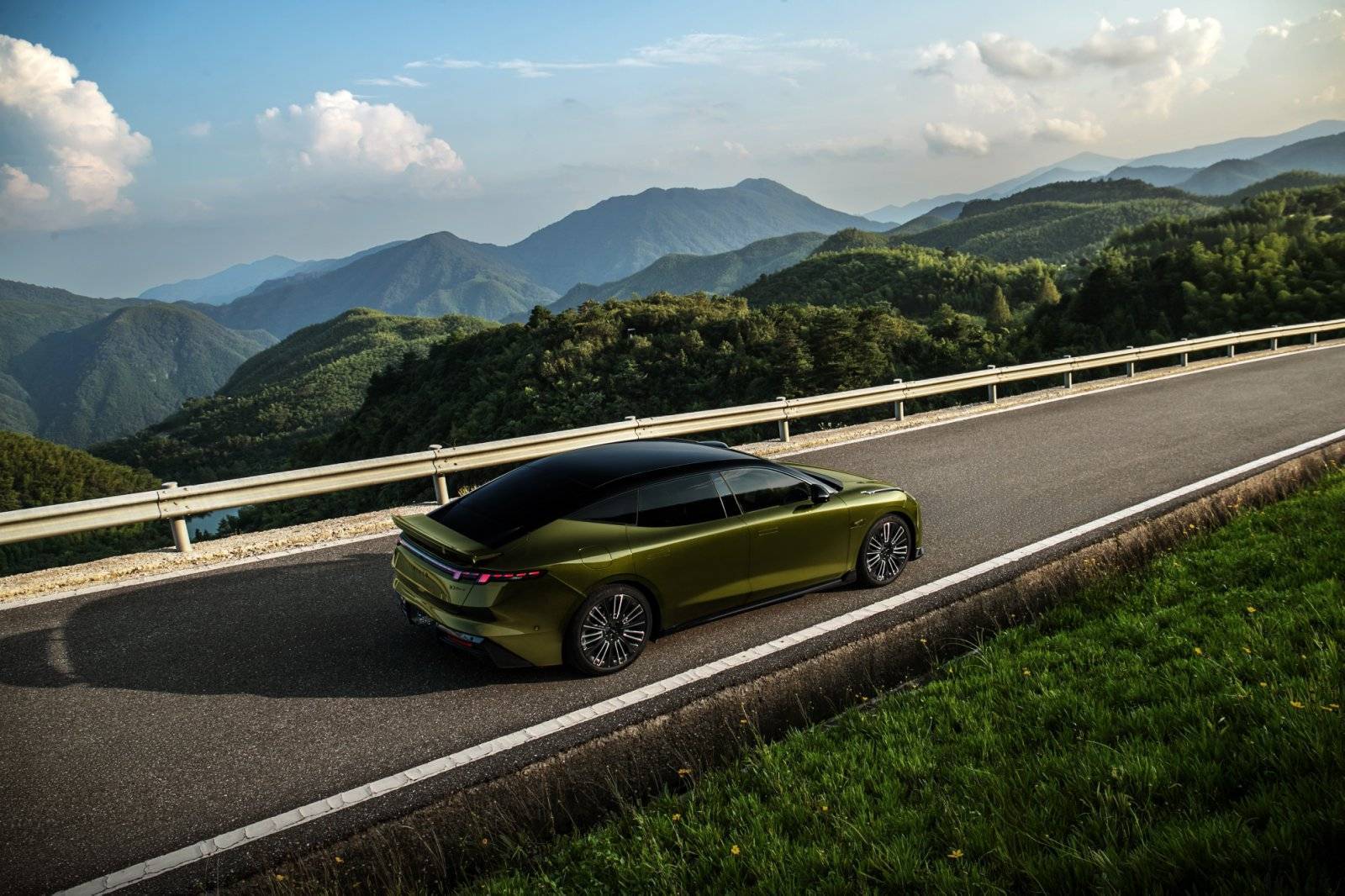 _入门级四驱_四驱操控