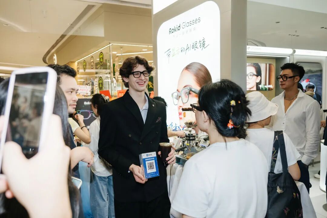 武汉品牌眼镜店__武汉眼镜连锁店