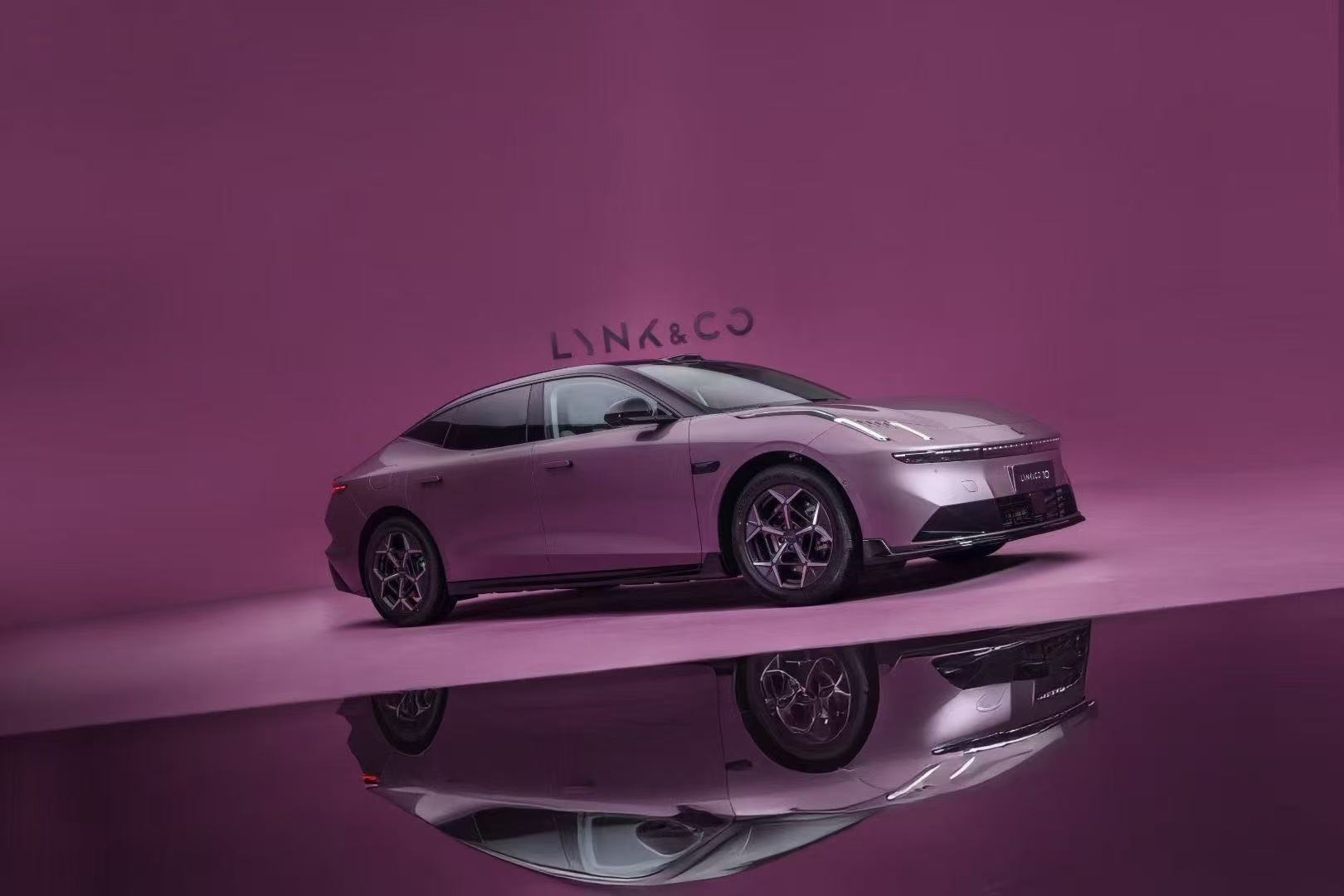 纯电动和混动限行__限电电动汽车