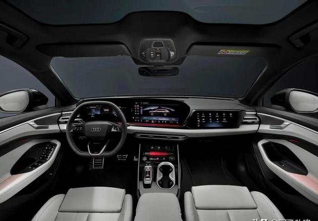 全新奥迪A6撕掉官车标签：5米轿跑配三屏座舱颠覆认知-有驾