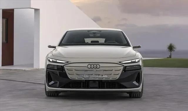 全新奥迪A6撕掉官车标签：5米轿跑配三屏座舱颠覆认知-有驾