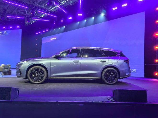 2025慕尼黑车展:比亚迪海豹 06DM-i 旅行版亮相