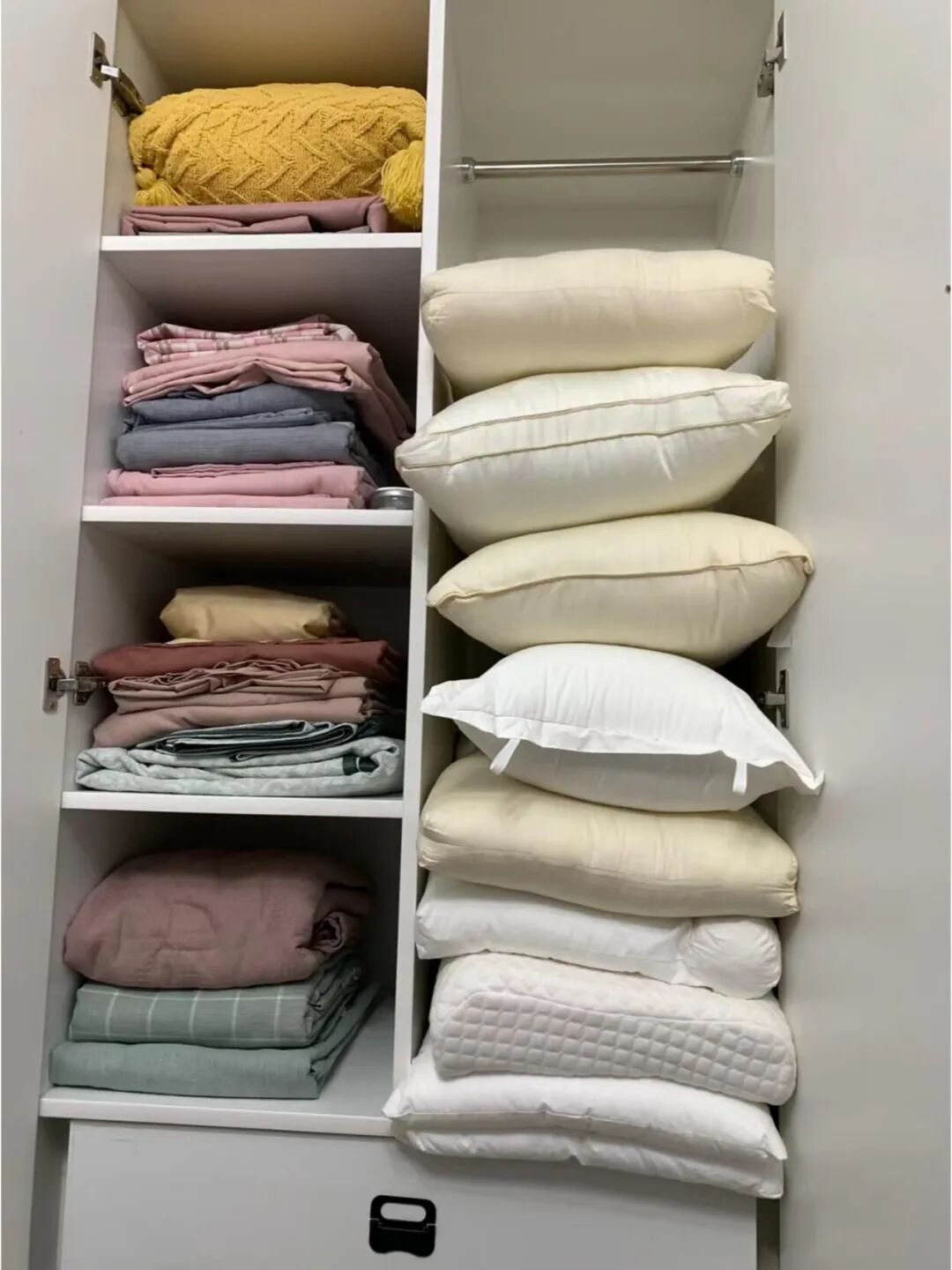 _被中年阿姨的“衣柜收纳”折服了,换个思路,家里就井井有条!_被中年阿姨的“衣柜收纳”折服了,换个思路,家里就井井有条!