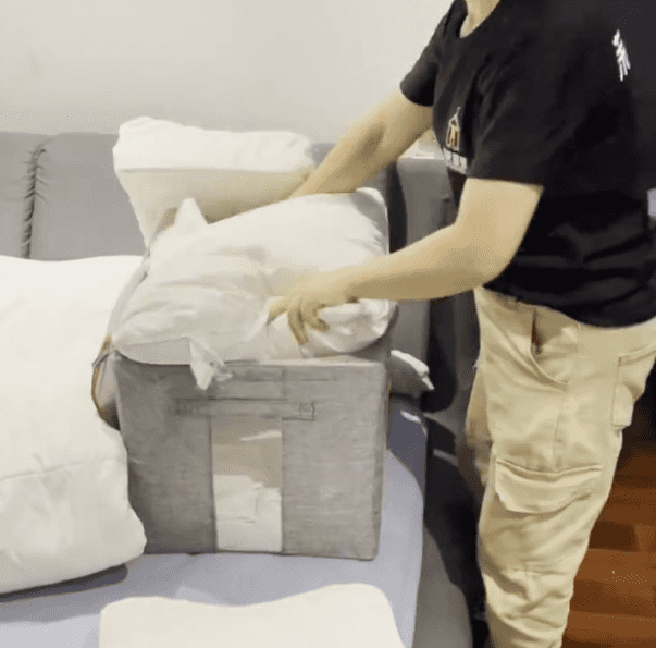 _被中年阿姨的“衣柜收纳”折服了,换个思路,家里就井井有条!_被中年阿姨的“衣柜收纳”折服了,换个思路,家里就井井有条!