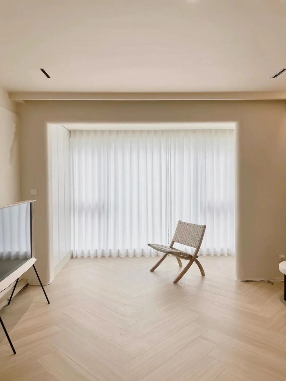 我把阳台两边的墙敲了怎么办__阳台两边墙可以拆除吗