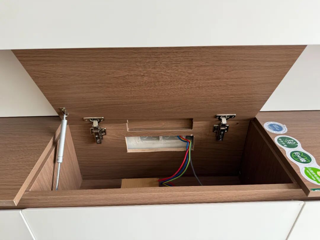 骗小萝莉邻居家里的_衣柜抽屉设计注意事项_