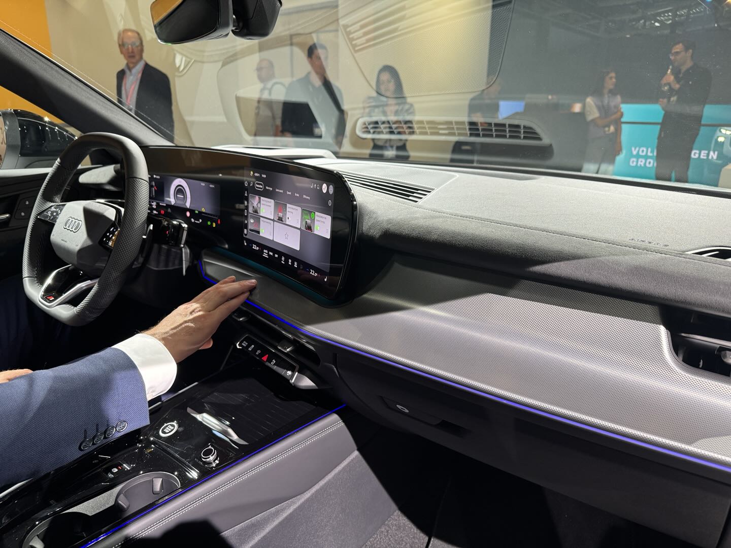 宝马慕尼黑总部照片__2021慕尼黑车展宝马