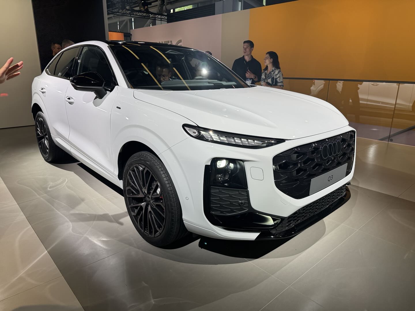 宝马慕尼黑总部照片__2021慕尼黑车展宝马