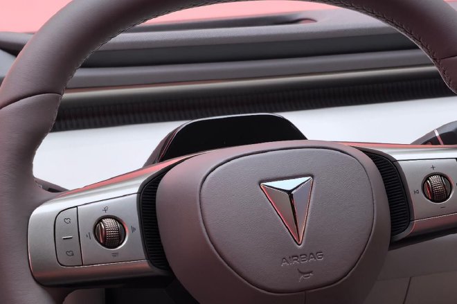 高颜值科技新物种 静态体验深蓝L06