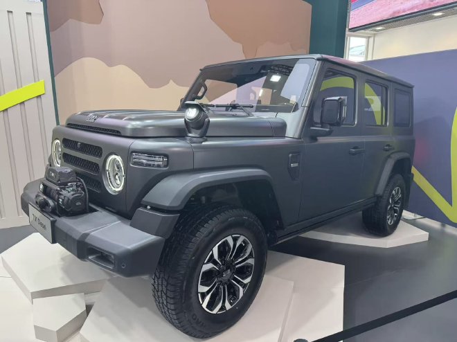 2025慕尼黑车展:212 T01柴油版亮相