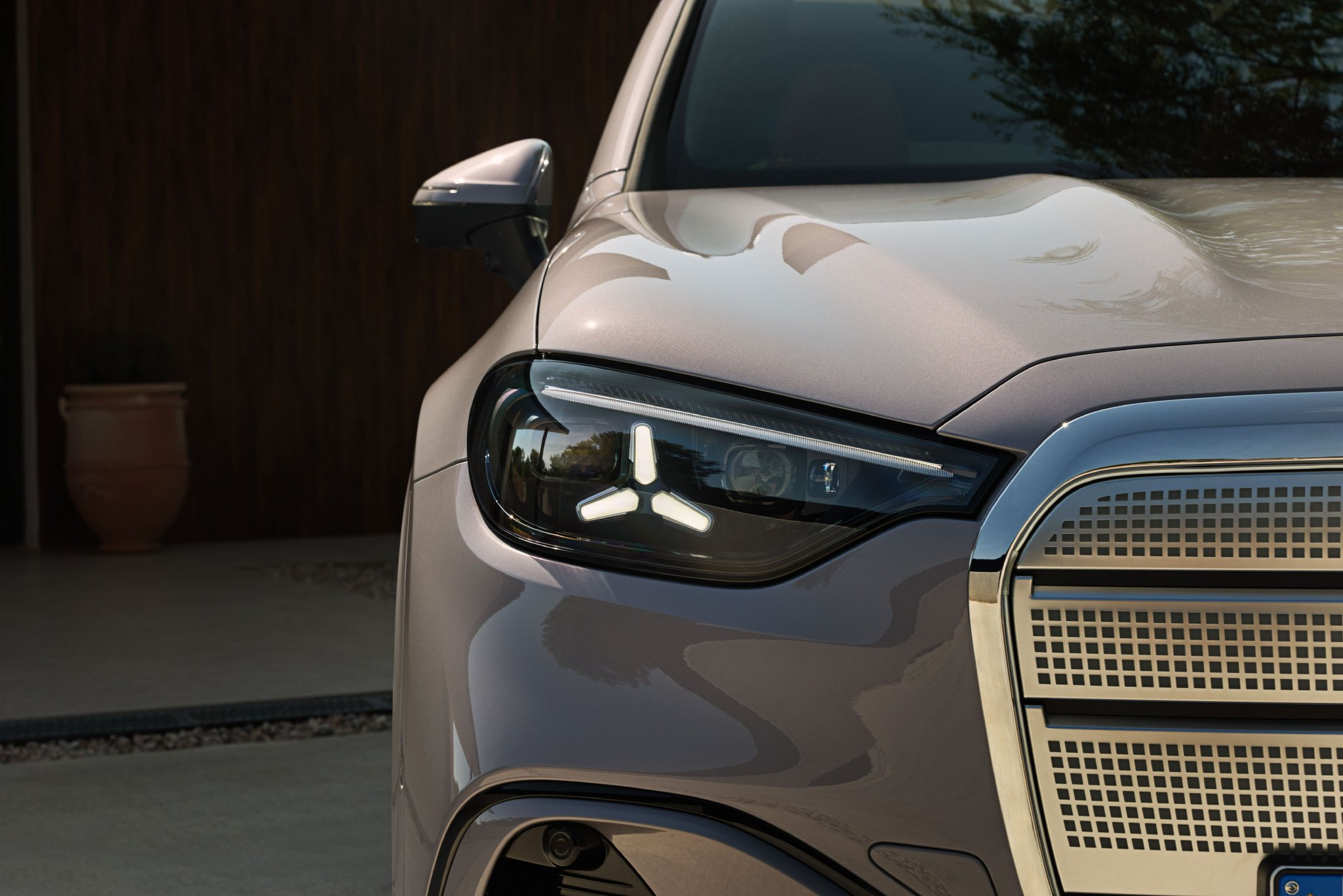 2025慕尼黑车展：奔驰纯电GLC全球首发