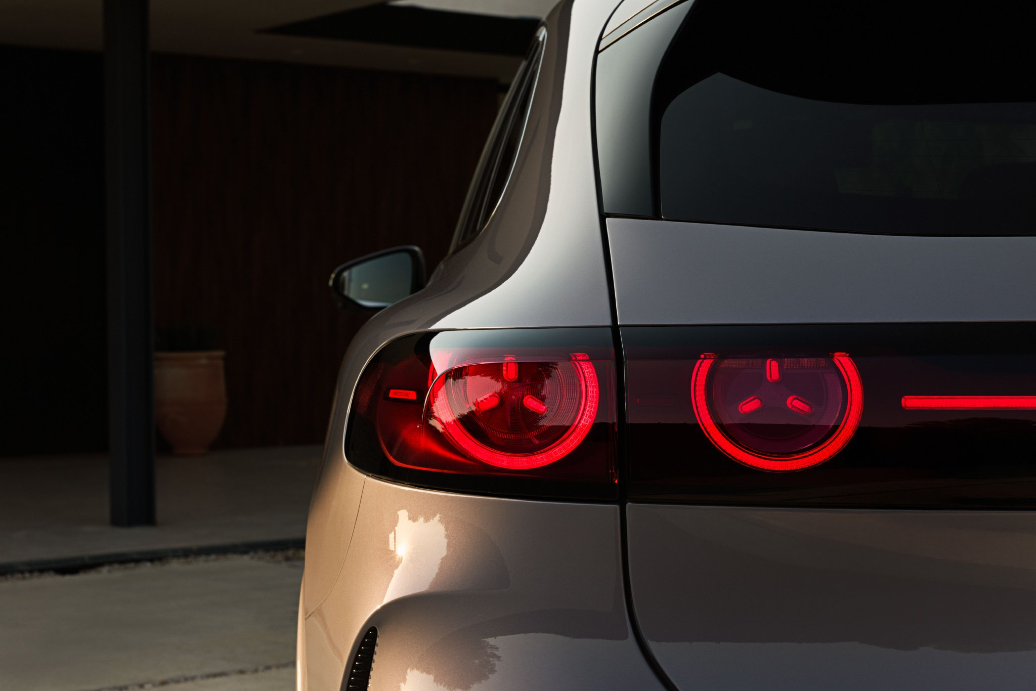 2025慕尼黑车展：奔驰纯电GLC全球首发