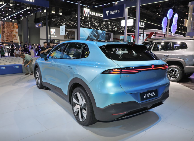 2025慕尼黑车展:深蓝S05正式欧洲上市