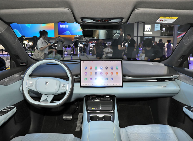 2025慕尼黑车展:深蓝S05正式欧洲上市