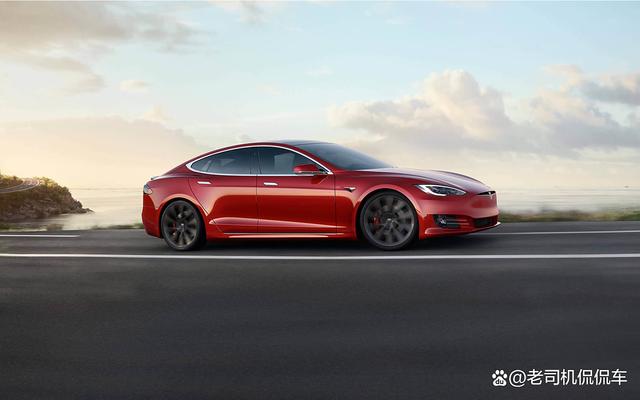 车标一换,销量砍半!特斯拉卖的好的关键:不是中国品牌-有驾