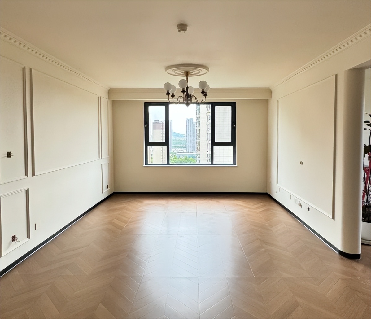 _生日买什么礼物实用又美观_美观实用造句