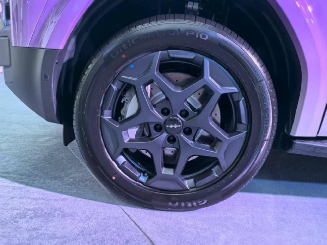 售价17.98-21.98万元 方程豹钛7正式上市