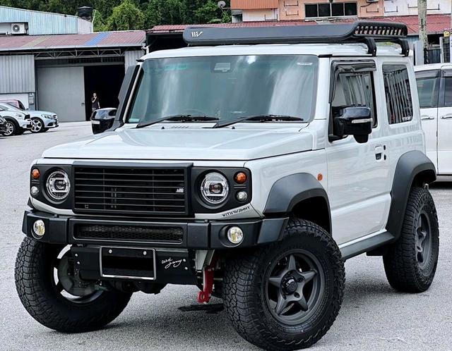 落地不足20W，铃木吉姆尼新造型曝光，越野魅力无限-有驾