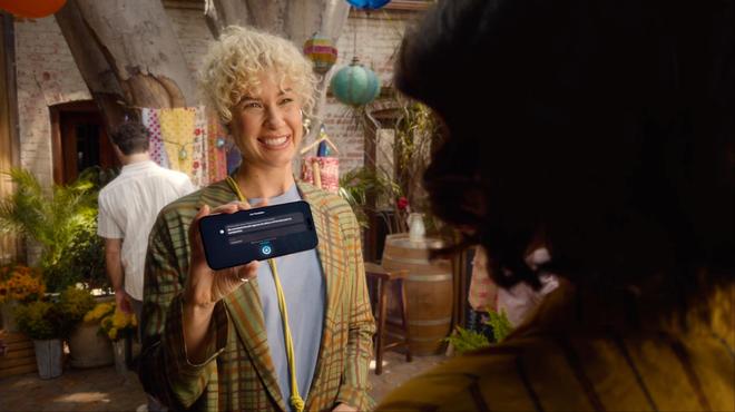 苹果iPhone 17直捅安卓老巢,库克终于大方了一把__苹果iPhone 17直捅安卓老巢,库克终于大方了一把