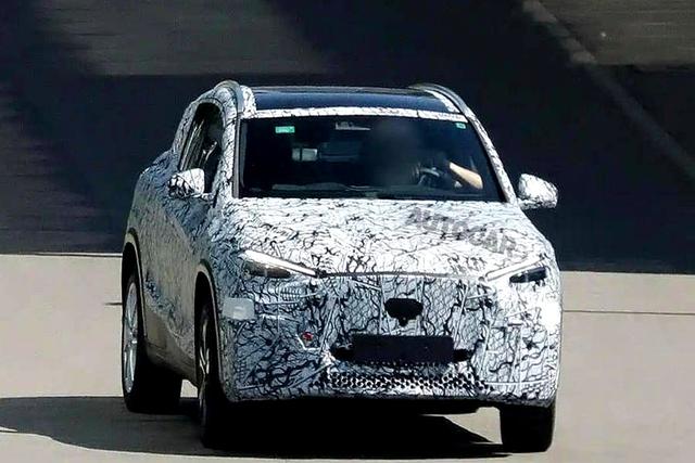 纯电续航800公里！纯电奔驰C级预告图发布，续航破纪录！-有驾