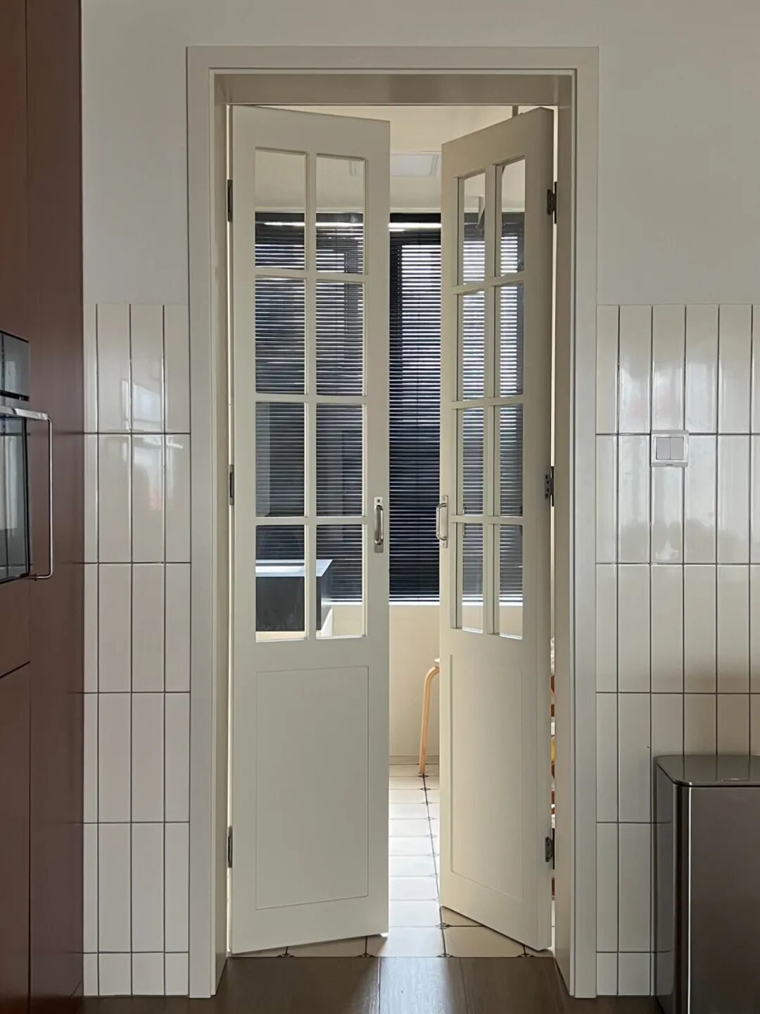 _装修年轻化_年轻人要省钱还是要花钱