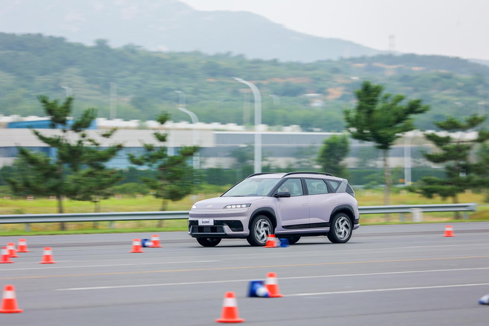 _纯电操控新标尺？北京现代EO首测背后的技术逻辑_纯电操控新标尺？北京现代EO首测背后的技术逻辑