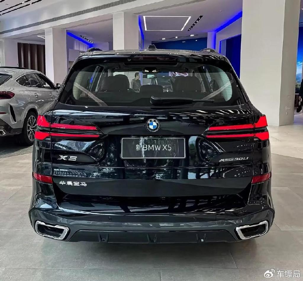 沃尔沃XC90对比宝马X5,选谁更理性?