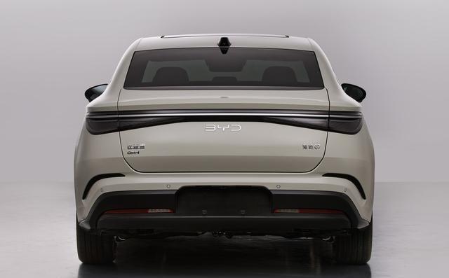 新车丨现款13.98万起-外观微调，新款海豹07DM-i实车亮相-有驾