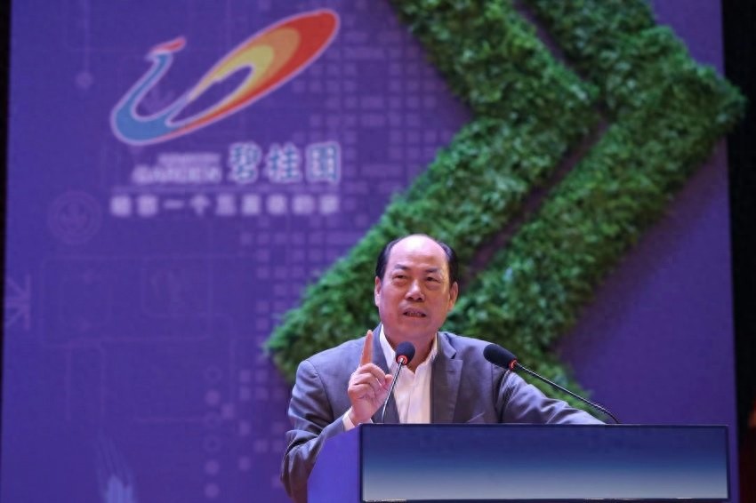 _接力交接棒技术_4×100接力交接棒技巧