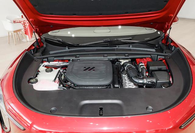 全新智己LS6定义为中大型电动SUV,融合智慧体验与奢华舒适空间-有驾