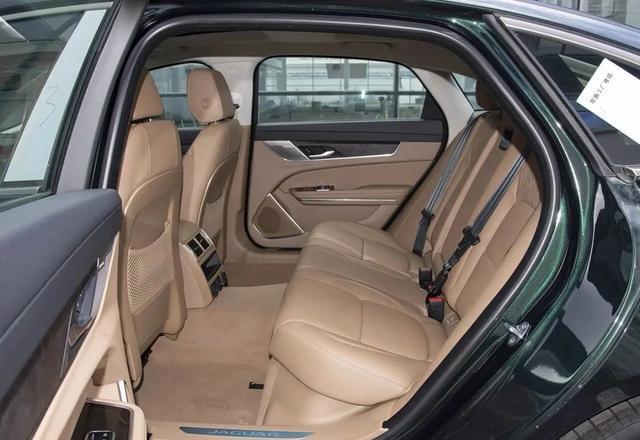 豪车价格大幅下滑：43。99万的捷豹XFL，售价降到20。7万仍滞销-有驾