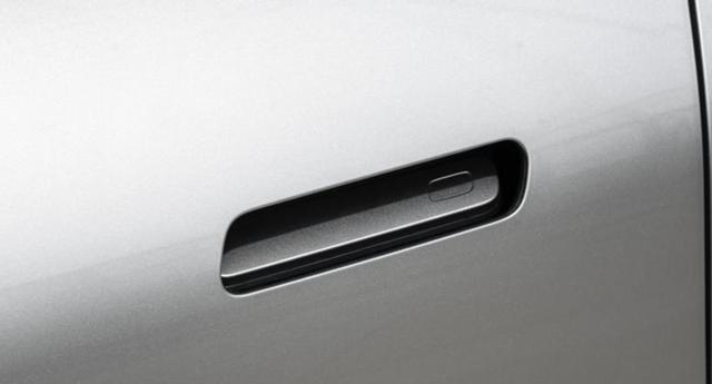 电车整治“伪创新”从禁止隐藏式门把手开始，倡导行业回归本质关注安全与实用，并推动真正技术创新迈向可持续未来-有驾