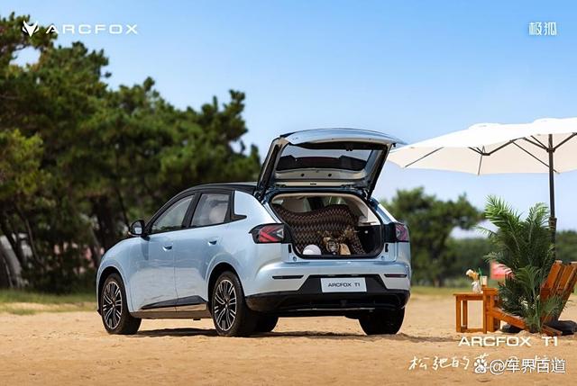 极狐T1即将上市与吉利星愿一较高下谁更耀眼?-有驾