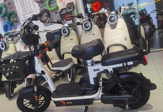 为什么雅迪率先推出钠电池电动车，其他品牌还在犹豫？有3个原因-有驾