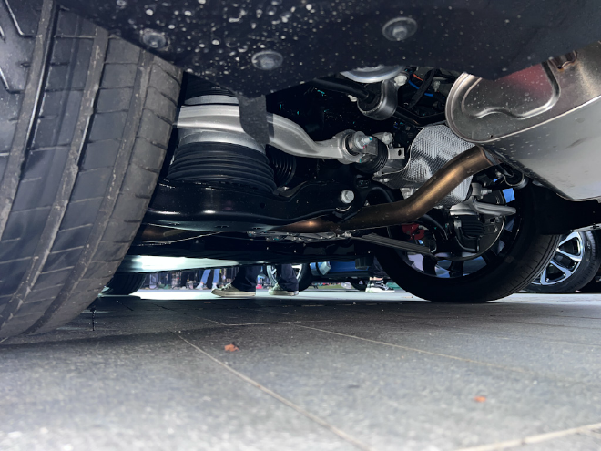 全新一代智己LS6正式上市 售价为19.79-26.99万元