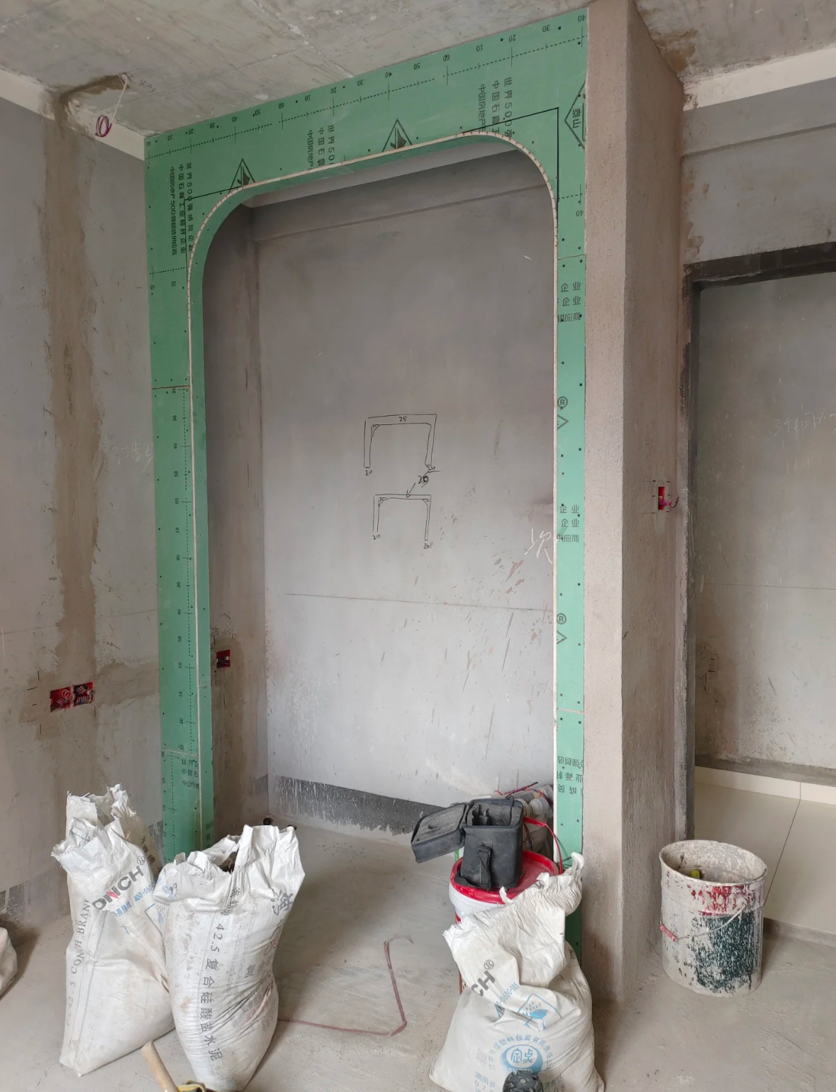 过来人分享的“穷装思路”，既省钱又出效果，值得借鉴！__省钱思维是典型的穷人思维