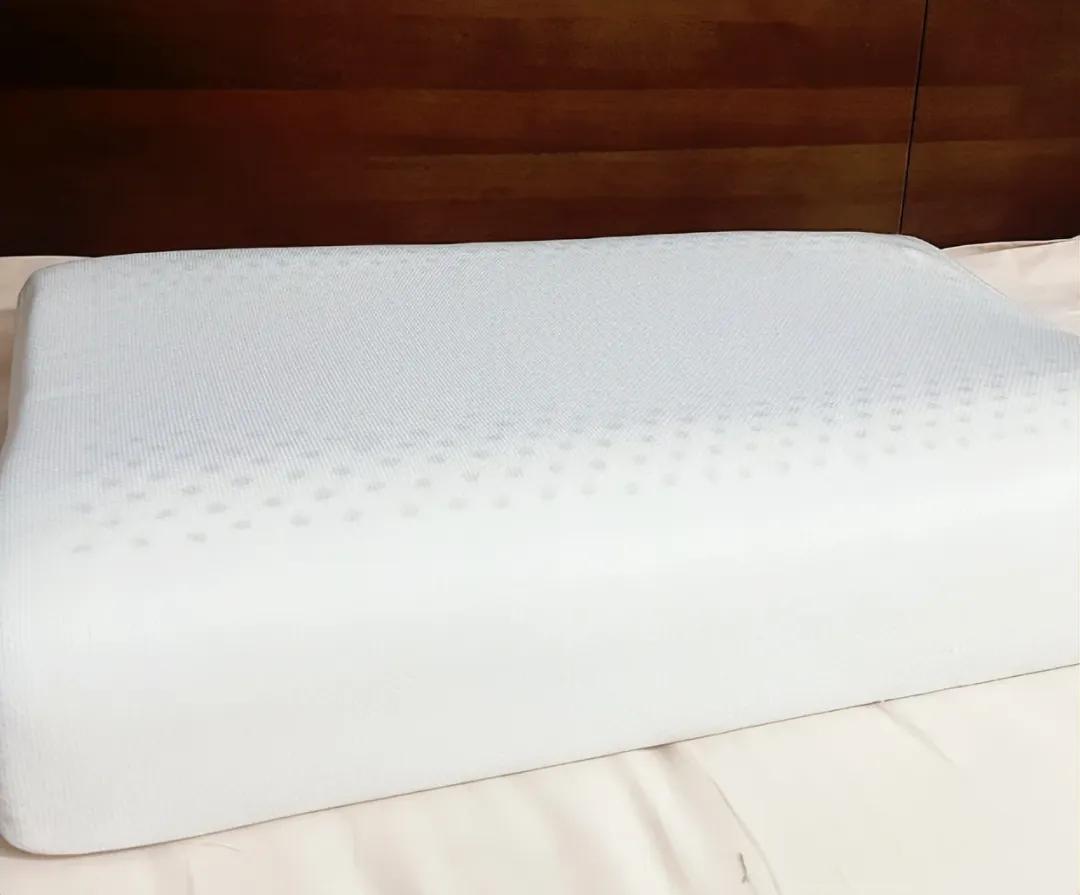 枕头扔掉好不好__枕头扔掉对自己不好吗