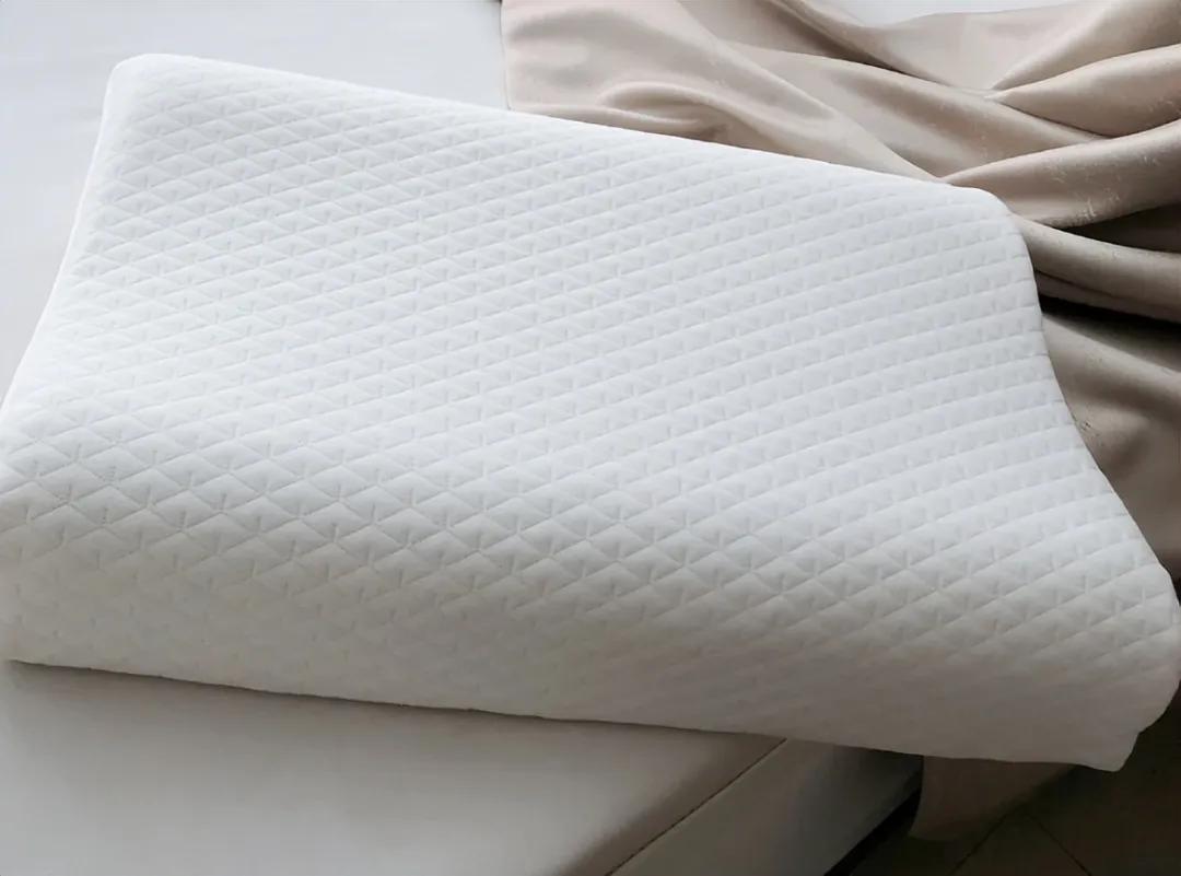 枕头扔掉好不好_枕头扔掉对自己不好吗_