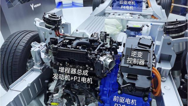 大电池会限制四驱？面对插混，增程出现一个新的小弱点-有驾