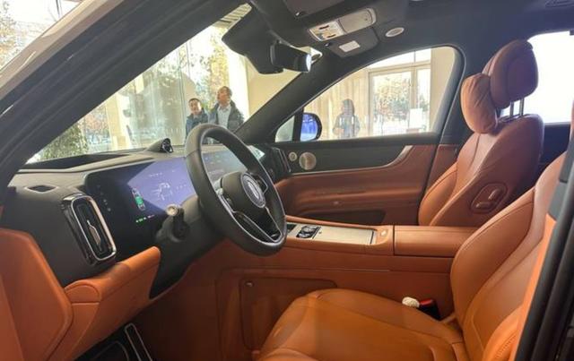 男子偷拍未上市问界M9被判赔25万:自称是粉丝却泄露内饰设计扰乱发布计划违反商业秘密-有驾